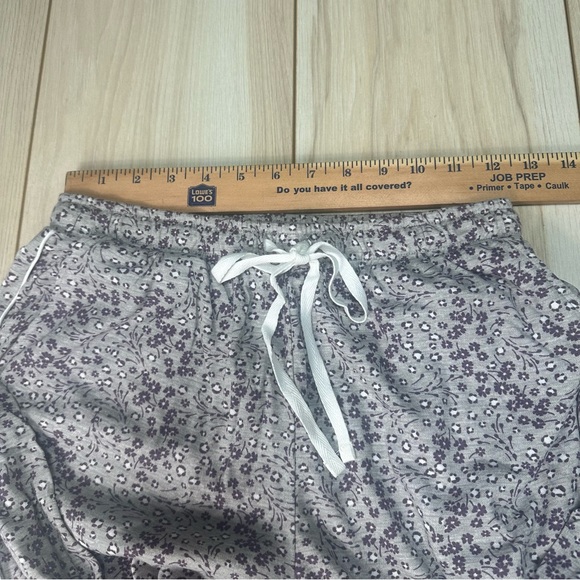 Karen Neuburger Pajama Set Women's Small Neutral Ditsy Print 2 Piece NWT‎ - Picture 15 of 16